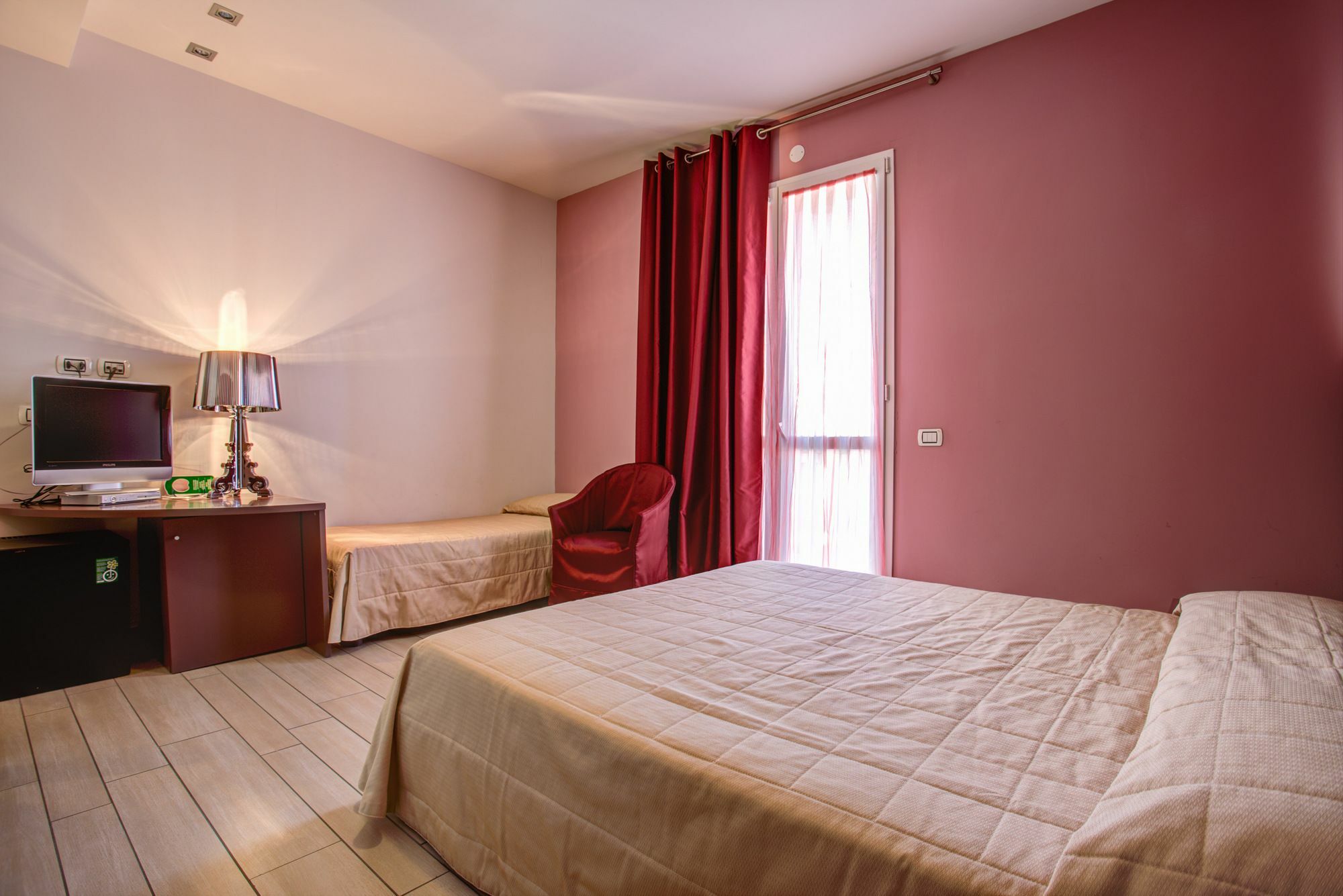 Hotel Fiamma Cesenatico Ngoại thất bức ảnh